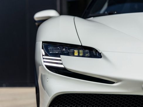 Used 2023 Ferrari SF90 Stradale image 21