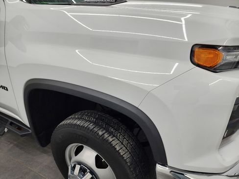 Used 2024 Chevrolet Silverado 3500 LT w/ Convenience Package image 24