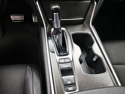 Used 2022 Honda Accord Sport image 12