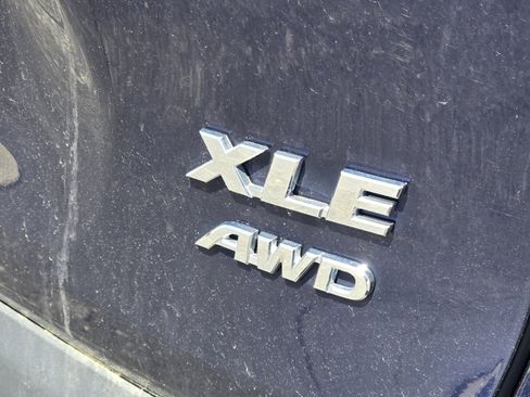 Certified 2021 Toyota RAV4 XLE Premium AWD/4WD image 16