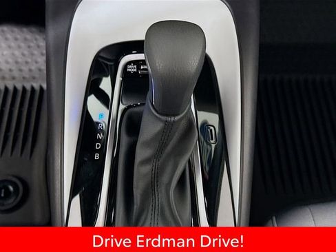 Certified 2025 Toyota Corolla SE image 19