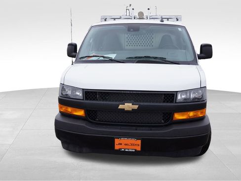 Used 2025 Chevrolet Express 2500 Extended w/ Communications Package image 12