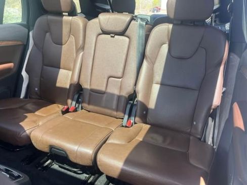 Used 2023 Volvo XC90 B6 Plus AWD/4WD image 7