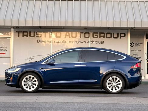 Used 2017 Tesla Model X 100D AWD/4WD image 6