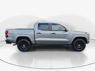 Used 2024 Chevrolet Colorado Z71 w/ Z71 Convenience Package 2