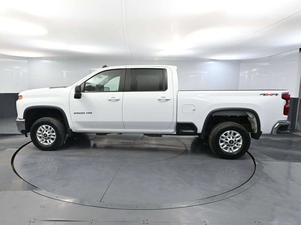 Used 2022 Chevrolet Silverado 2500 LT AWD/4WD image 7