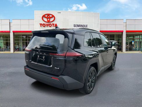 Used 2026 Toyota RAV4 XLE Premium FWD image 3