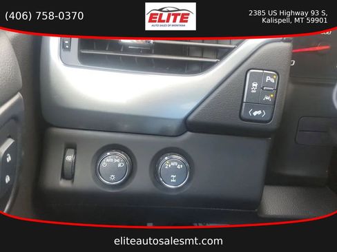 Used 2017 Chevrolet Tahoe LT AWD/4WD image 14