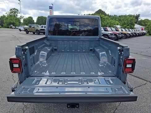 New 2026 Jeep Gladiator Mojave w/ Safety Group AWD/4WD image 21