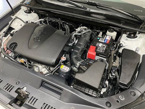 Used 2021 Toyota Avalon XLE image 23