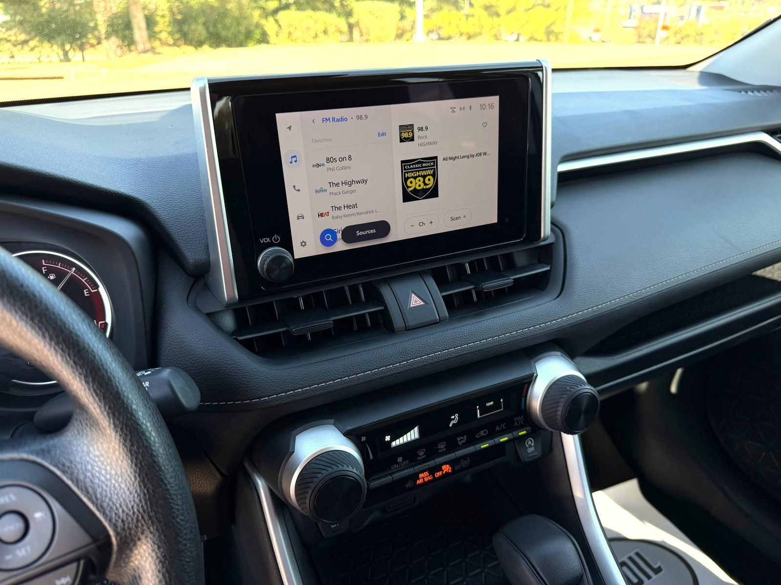 Used 2025 Toyota RAV4 LE FWD image 15