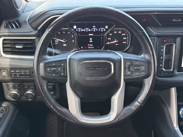 Used 2021 GMC Yukon Denali w/ Denali Premium Package AWD/4WD image 10