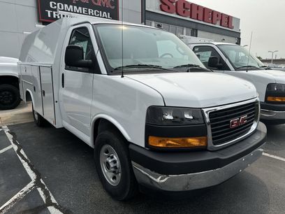 New 2025 GMC Savana 3500 w/ Power Convenience Package