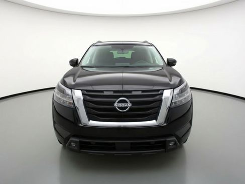 Used 2025 Nissan Pathfinder SV AWD/4WD image 2