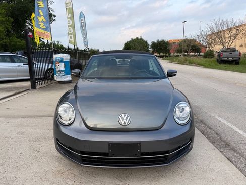 Used 2013 Volkswagen Beetle TDI FWD image 3