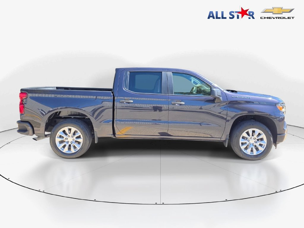 Used 2023 Chevrolet Silverado 1500 Custom RWD image 2