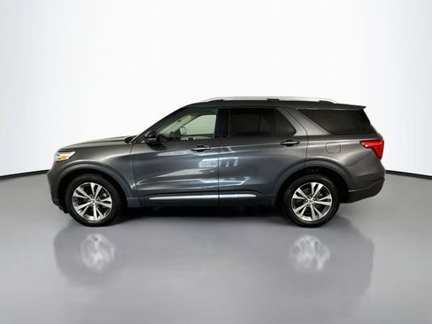 Used 2020 Ford Explorer Platinum w/ Premium Technology Package AWD/4WD image 2