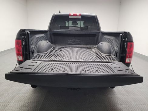 Used 2017 RAM 1500 Big Horn RWD image 29