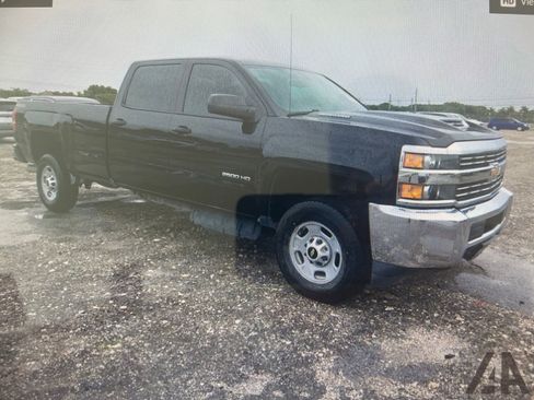 Used 2017 Chevrolet Silverado 2500 W/T AWD/4WD image 1