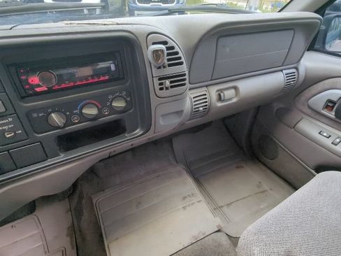 Used 1998 Chevrolet Silverado 1500 2WD Extended Cab w/ Preferred Equipment Group 2 image 28