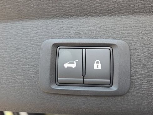 New 2026 Nissan Rogue Platinum AWD/4WD image 12