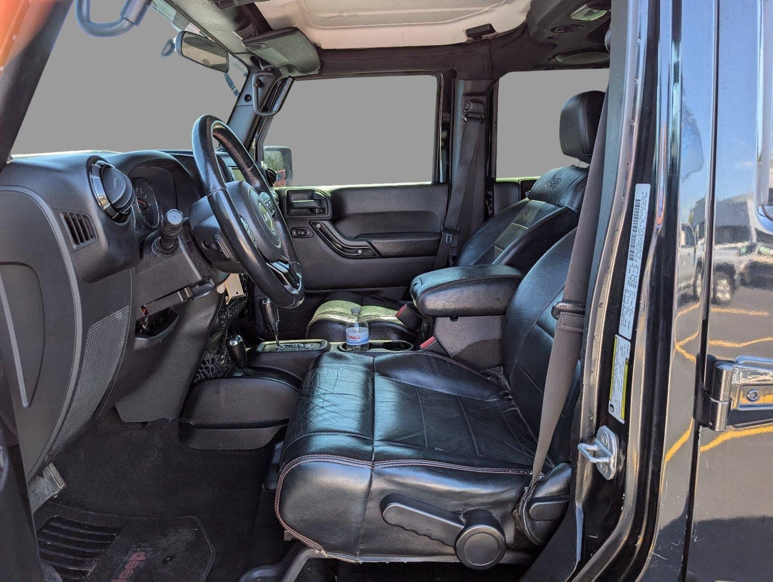 Used 2012 Jeep Wrangler Unlimited Sahara AWD/4WD image 13