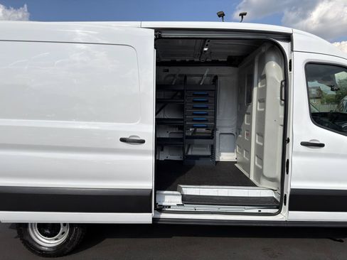 Used 2023 Ford Transit 250 Medium Roof RWD image 28