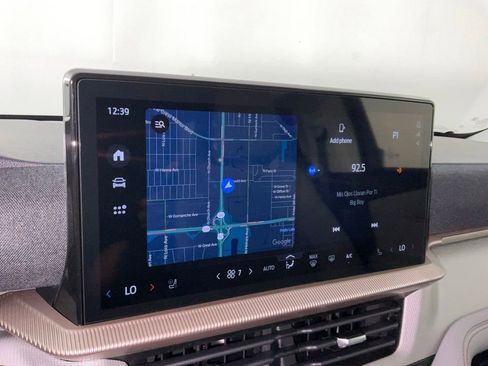 New 2026 Ford Explorer Active w/ Active Comfort Package RWD image 23