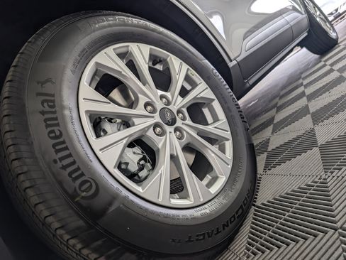 New 2025 Ford Escape Active w/ Cold Weather Package image 18