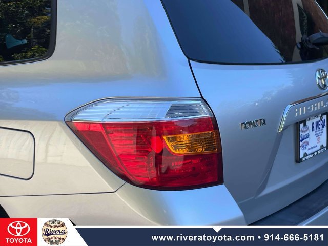 Used 2009 Toyota Highlander Limited w/ Extra Value Pkg 7 AWD/4WD image 12