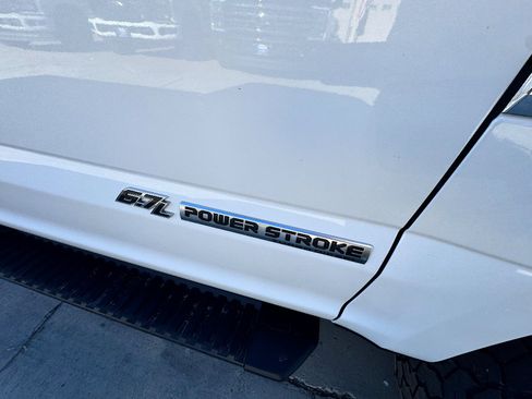 Used 2022 Ford F350 Lariat w/ Lariat Ultimate Package image 6