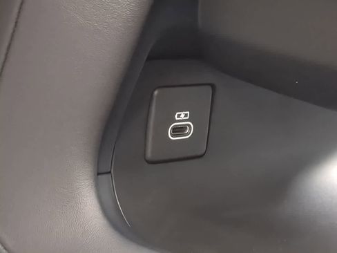 Certified 2024 Land Rover Range Rover Sport SV Edition One Carbon Bronze image 33