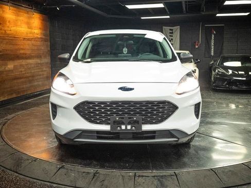 Used 2022 Ford Escape SE AWD/4WD image 4