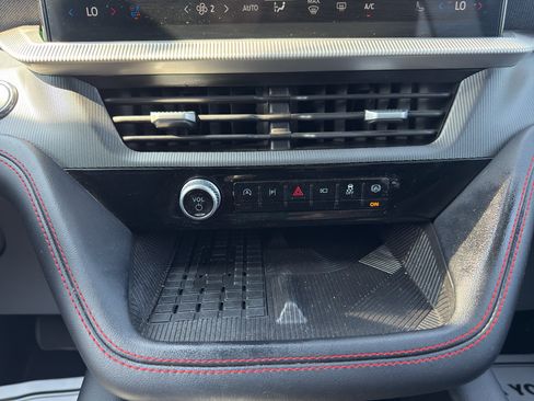 Used 2025 Ford Explorer ST RWD image 21