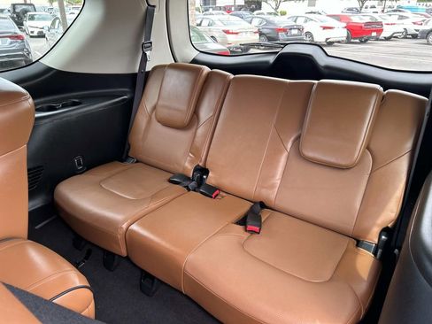 Used 2018 INFINITI QX80 2WD w/ Deluxe Technology Package image 22