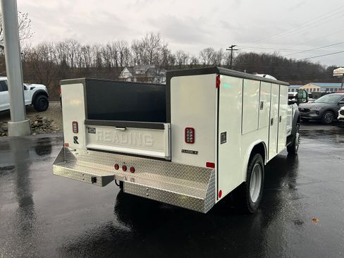 New 2026 Ford F550 4x4 Regular Cab Super Duty image 10