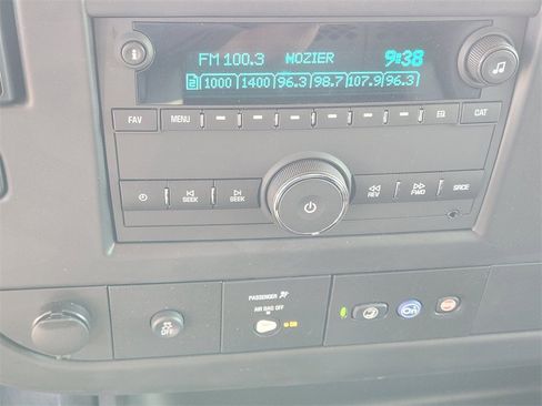 New 2025 Chevrolet Express 2500 w/ Driver Convenience Package image 14