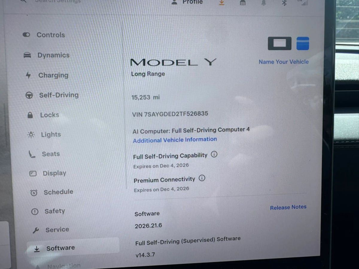 Used 2026 Tesla Model Y 2WD image 9