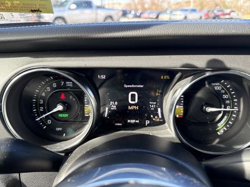 Used 2021 Jeep Wrangler Unlimited Sahara w/ Cold Weather Group image 12