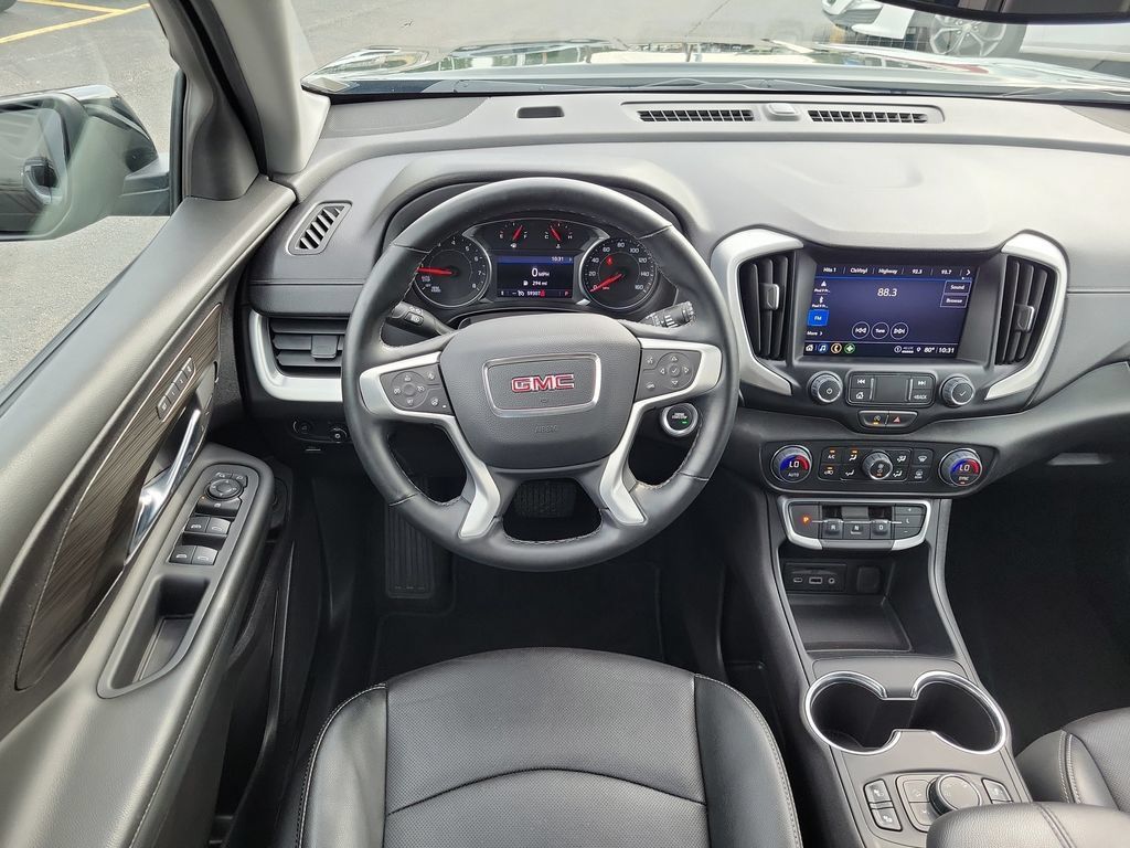 Used 2024 GMC Terrain SLT AWD/4WD image 14
