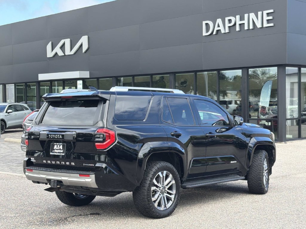 Used 2025 Toyota 4Runner Limited AWD/4WD image 4