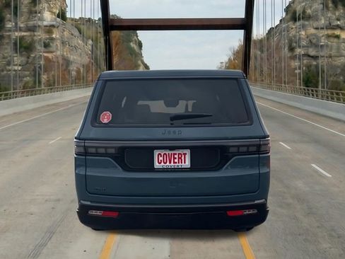 New 2026 Jeep Grand Wagoneer L Limited AWD/4WD image 9