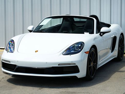 Used 2024 Porsche 718 Boxster image 38