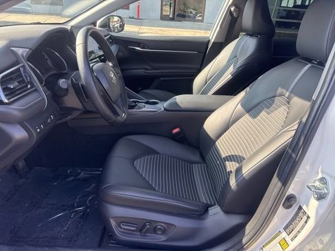Used 2021 Toyota Camry SE image 21