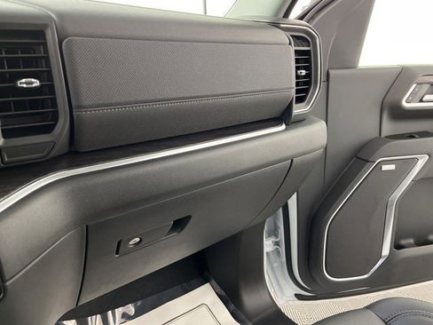 Used 2026 Chevrolet Silverado 2500 LTZ w/ LTZ Premium Package image 31