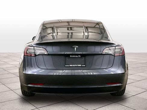 Used 2018 Tesla Model 3 Long Range RWD image 4