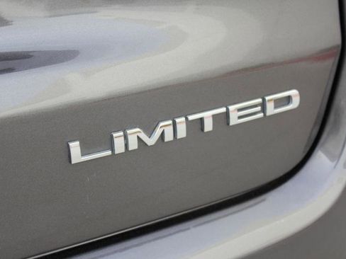 Used 2024 Jeep Compass Limited AWD/4WD image 23