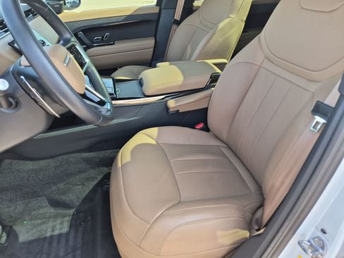 Certified 2025 Land Rover Range Rover Sport SE AWD/4WD image 16