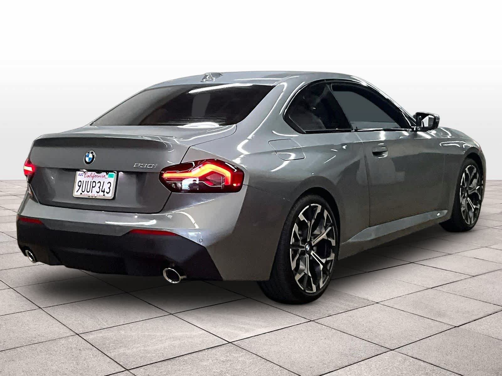 Used 2025 BMW 230i Coupe w/ Convenience Package RWD image 15