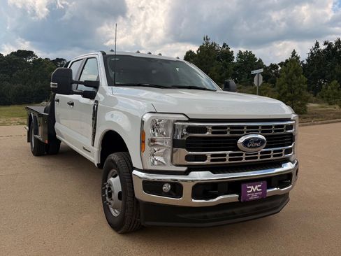 Used 2024 Ford F350 XL w/ XL Chrome Package AWD/4WD image 3